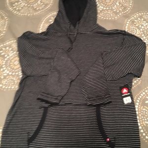 Airwalk pullover hoodie